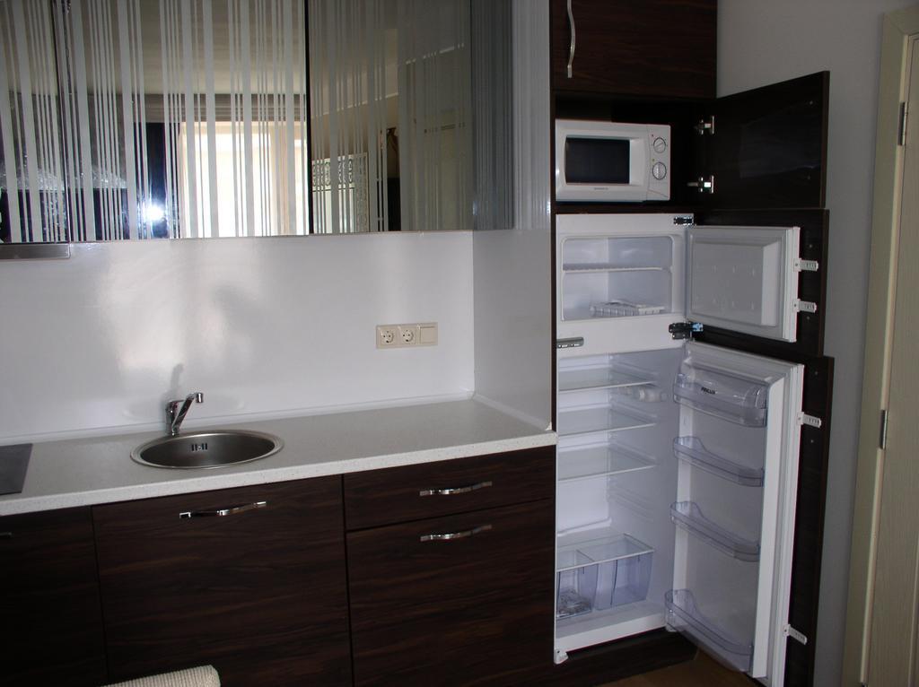 Lvv Palace Apartment Napospart Kültér fotó
