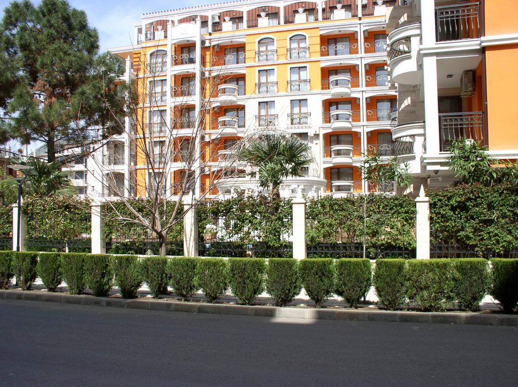 Lvv Palace Apartment Napospart Kültér fotó