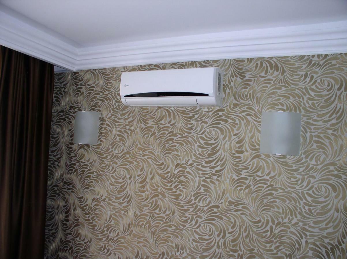 Lvv Palace Apartment Napospart Kültér fotó